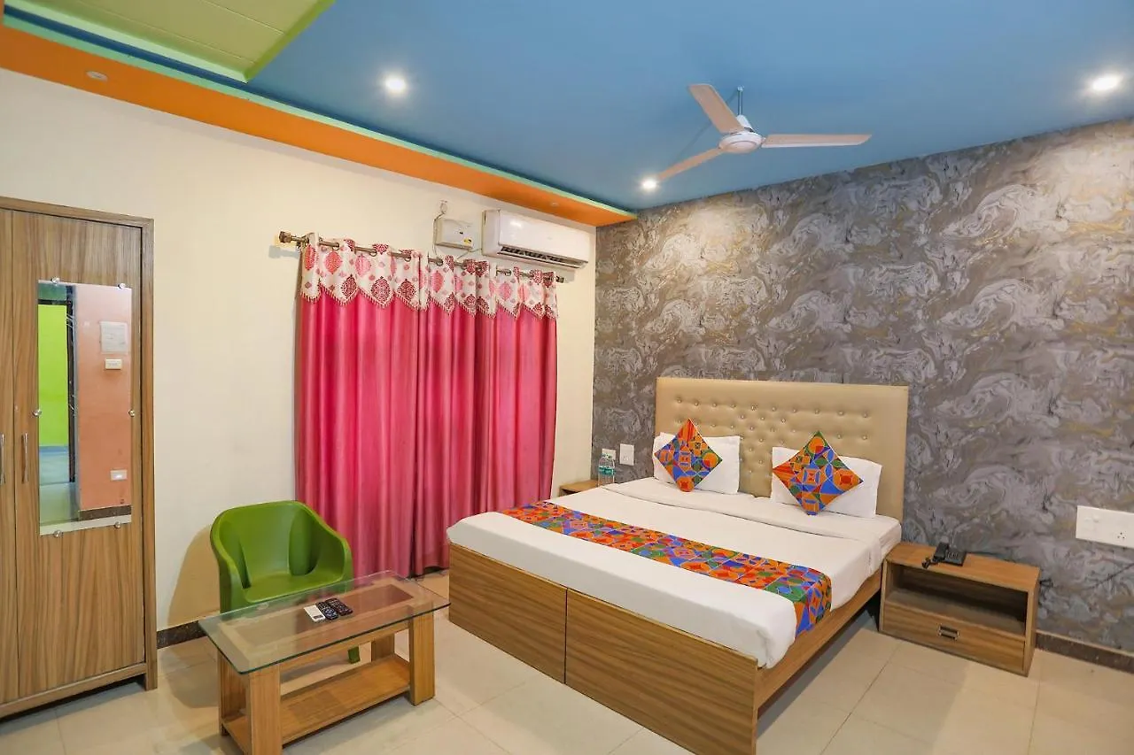 Fabhotel Kriti Green Varanasi