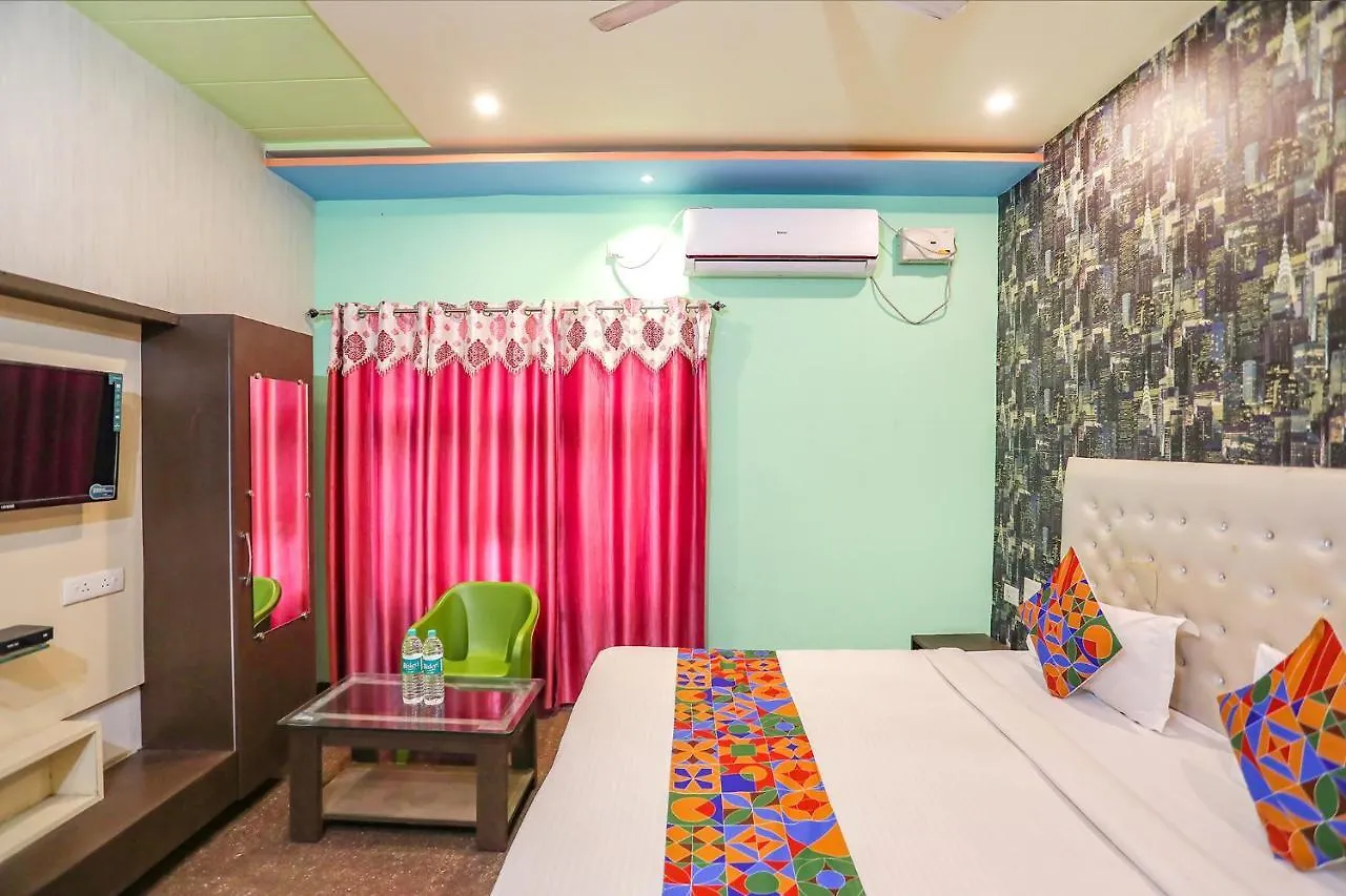 Fabhotel Kriti Green Varanasi 3*,  Hindistan