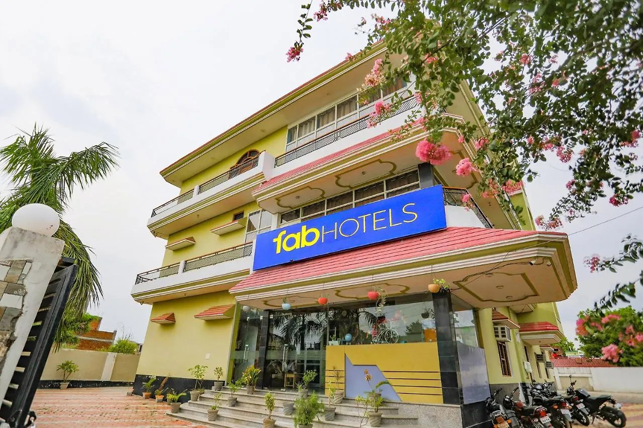 Fabhotel Kriti Green location