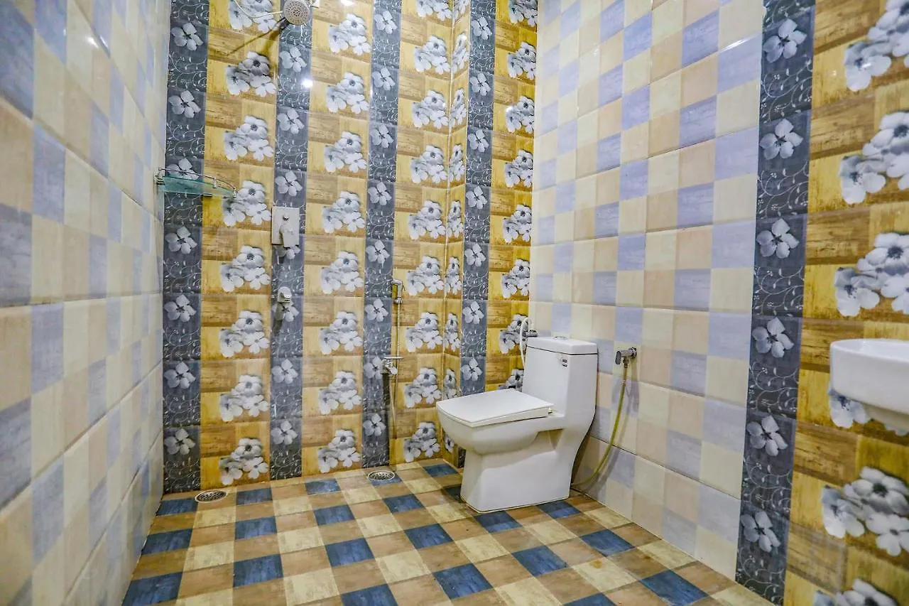 ורנאסי Fabhotel Kriti Green