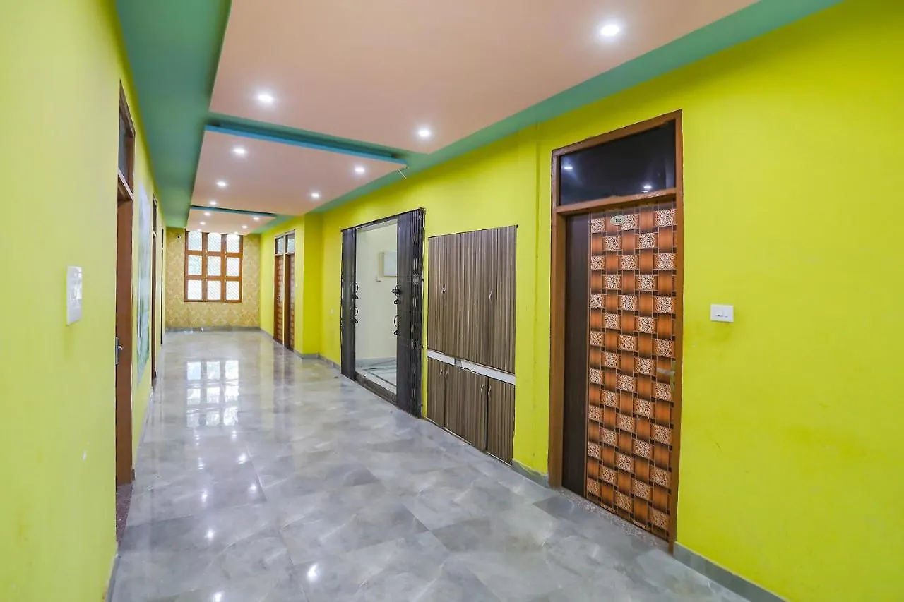 מלון ורנאסי Fabhotel Kriti Green